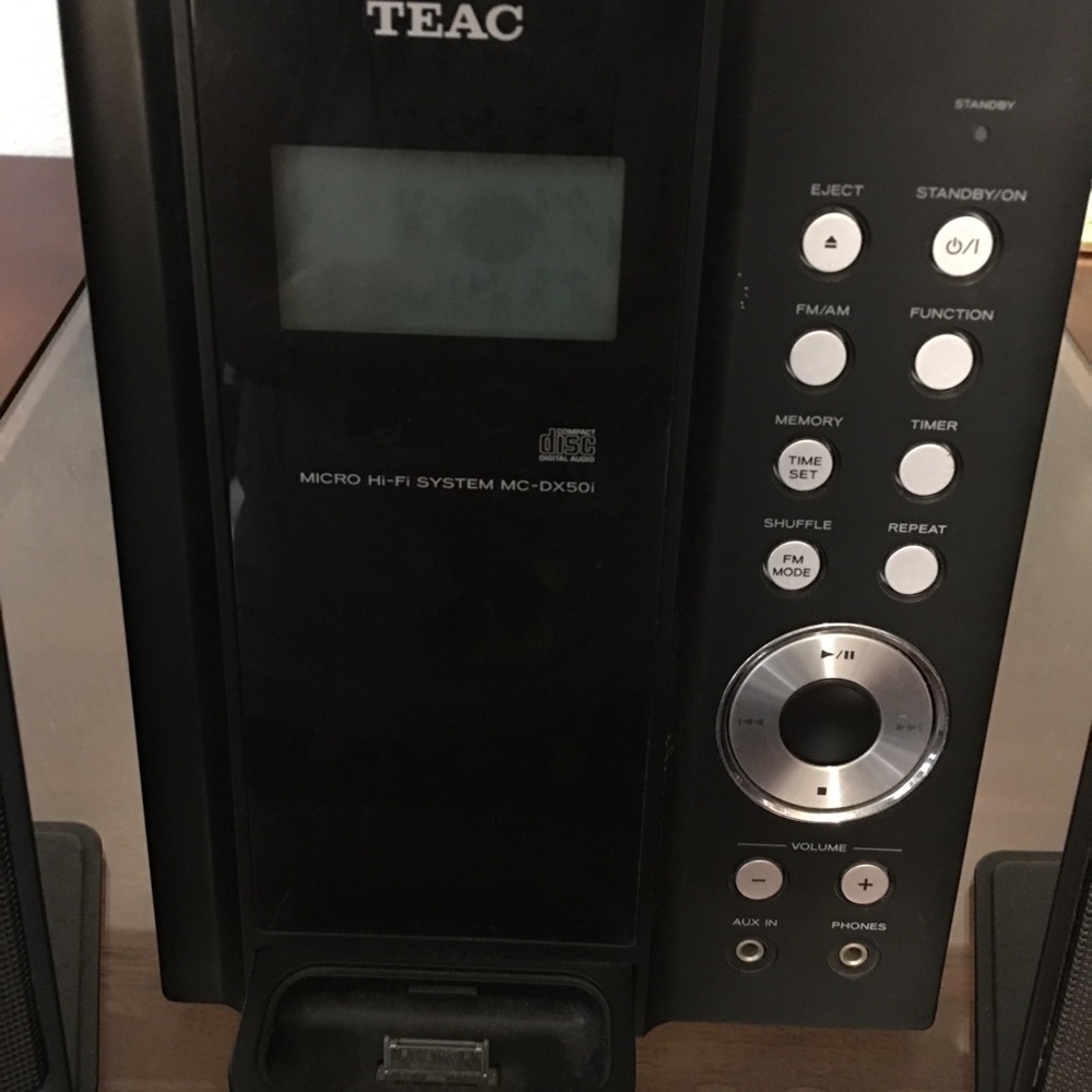 Radio,CD - Picture 2 of 4
